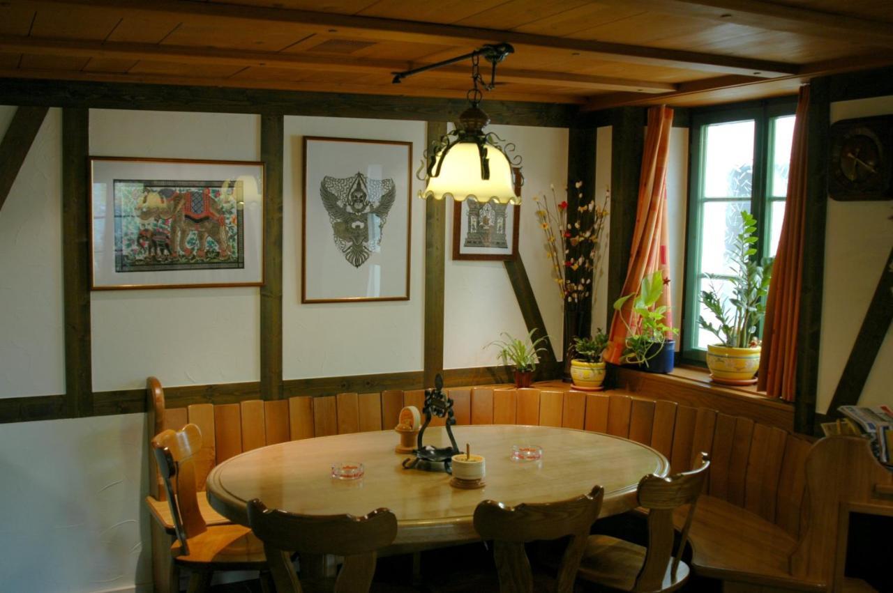Gasthaus Zur Rose Флюелен Екстериор снимка